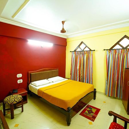 Amogha Residency Hotel Mysore Bagian luar foto
