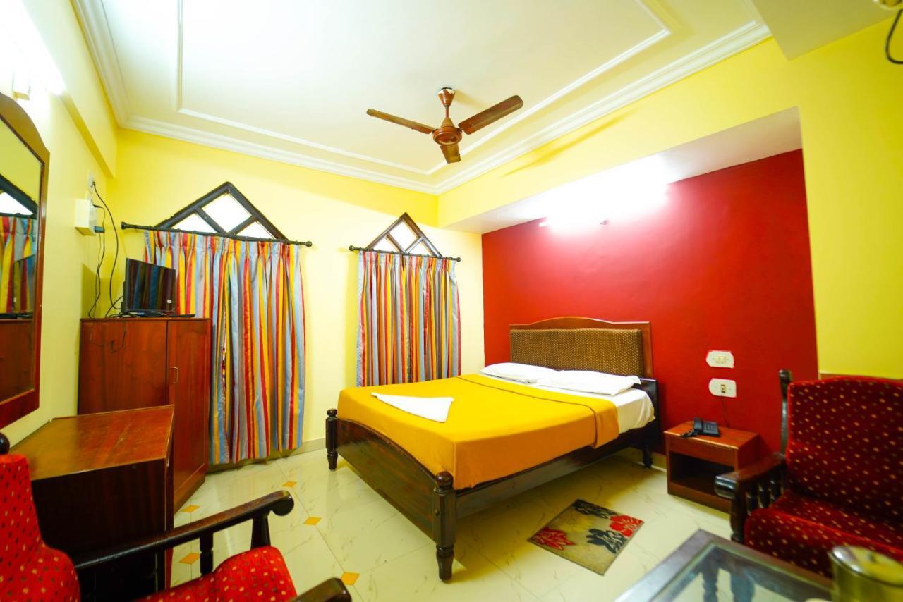 Amogha Residency Hotel Mysore Bagian luar foto