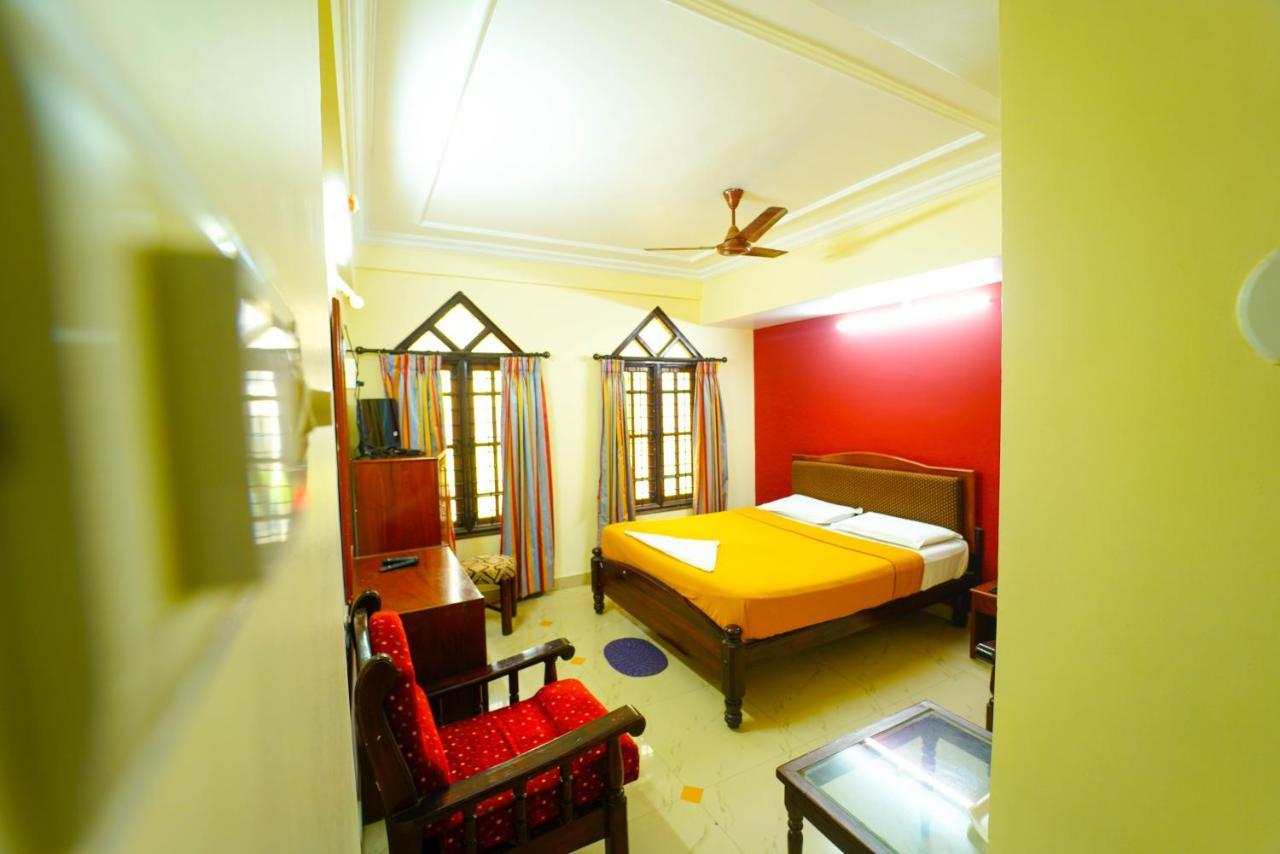 Amogha Residency Hotel Mysore Bagian luar foto