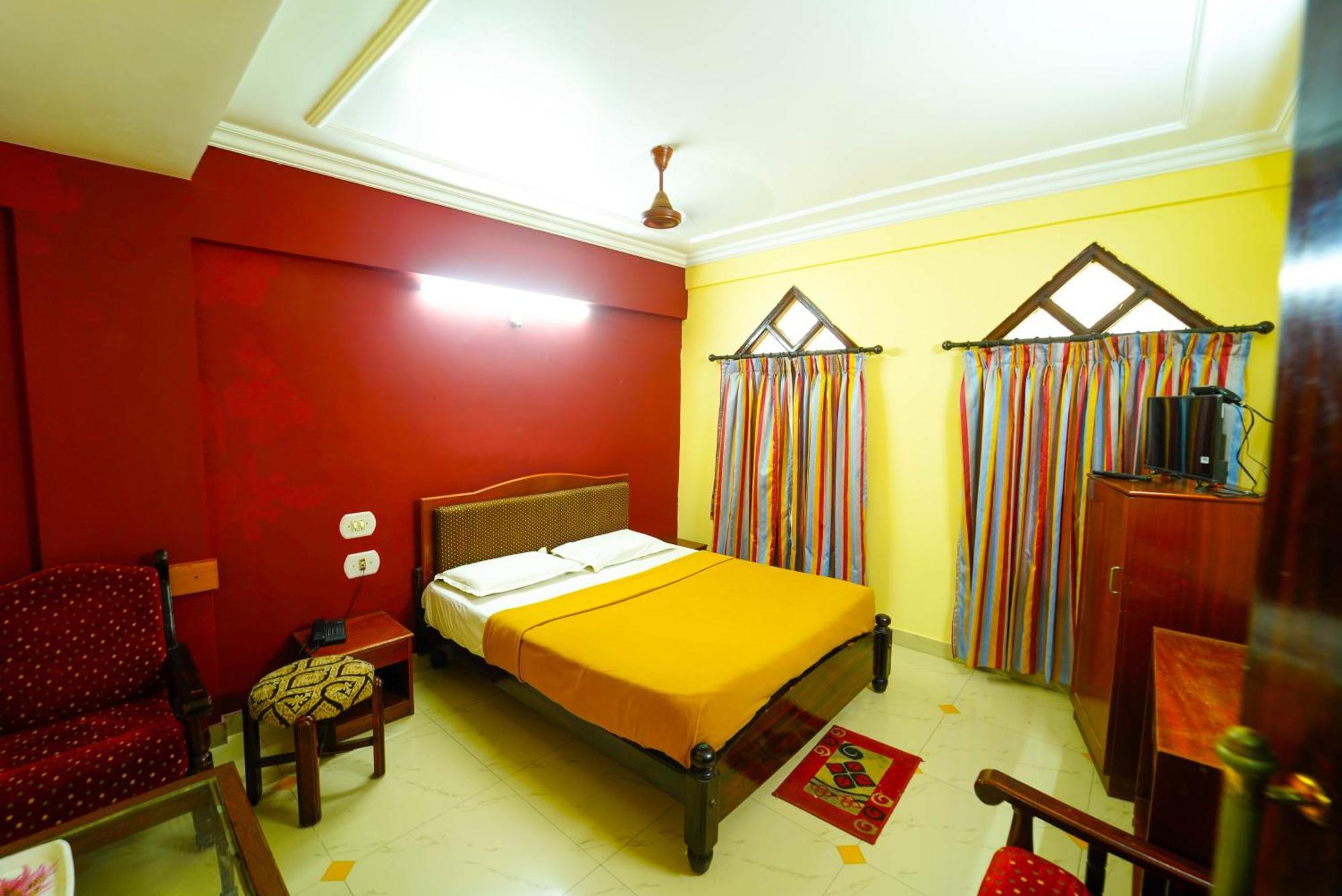 Amogha Residency Hotel Mysore Bagian luar foto